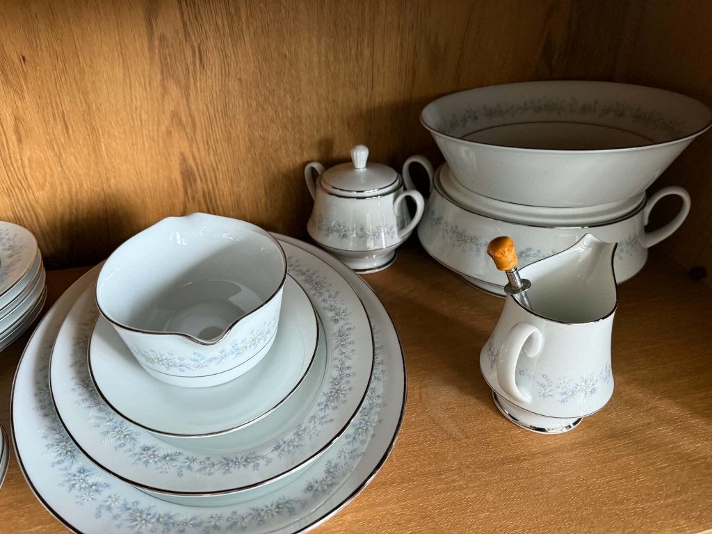 volledig 6 delig servies Noritake Japan Marywood 2181, Ophalen
