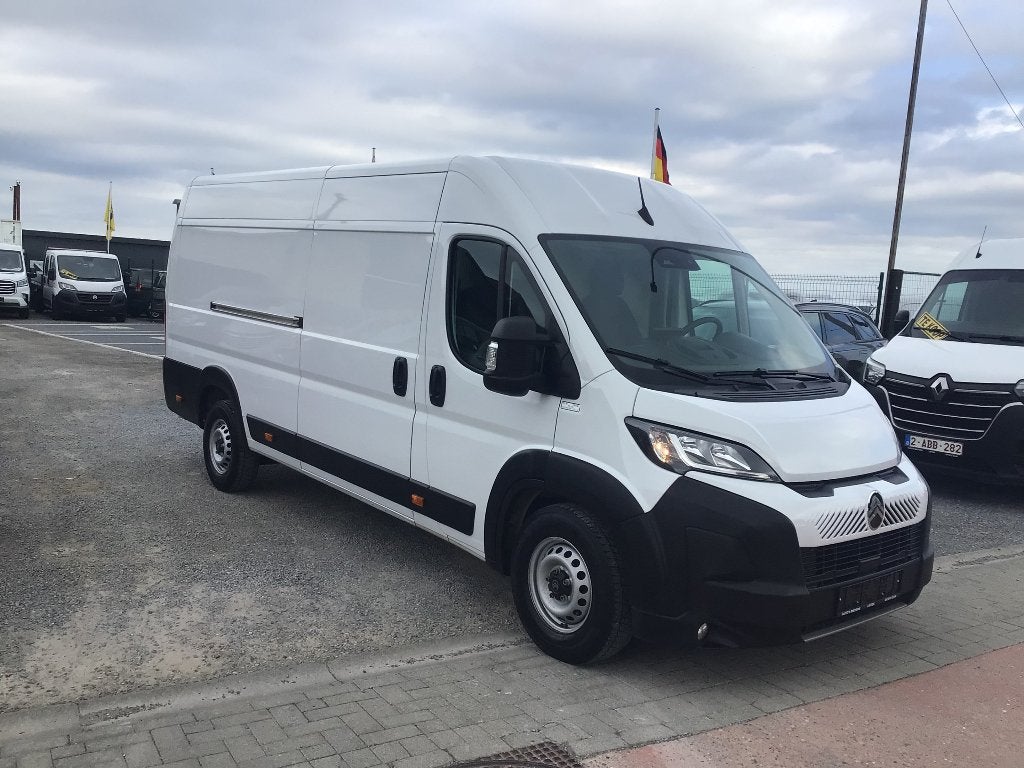 citroen jumper l4h2 180pk automaat 2025 56000km full/option, Autos, Achat, Ordinateur de bord, Entreprise, 3 places