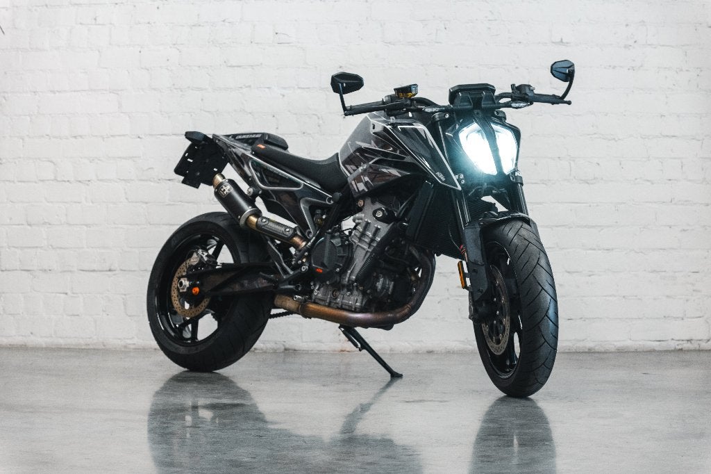 KTM 790 DUKE 2023 NAKED BIKE, 2 cilinders, 790 cc, Occasion, Bedrijf