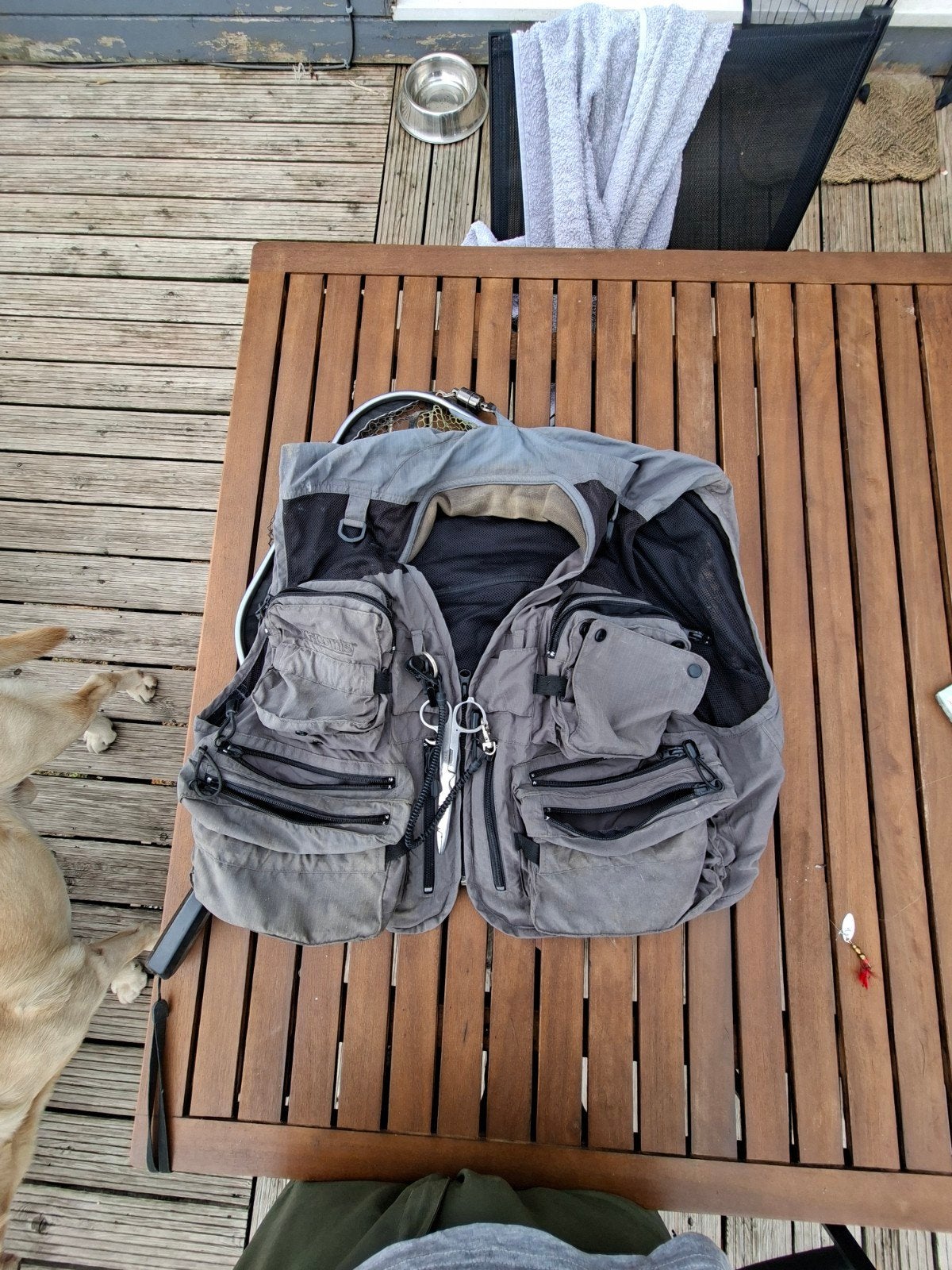 Gilet pêche, Enlèvement