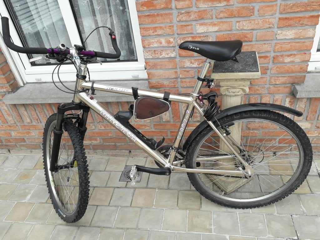 Sportieve fiets Minerva, Fietsen en Brommers, 28 inch, Vering, Velgrem, Zo goed als nieuw