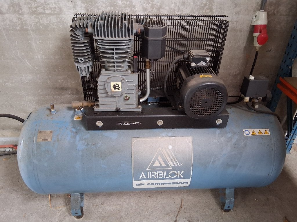 supercharger, 100 litres ou plus, Enlèvement, Utilisé, 10 bars ou plus