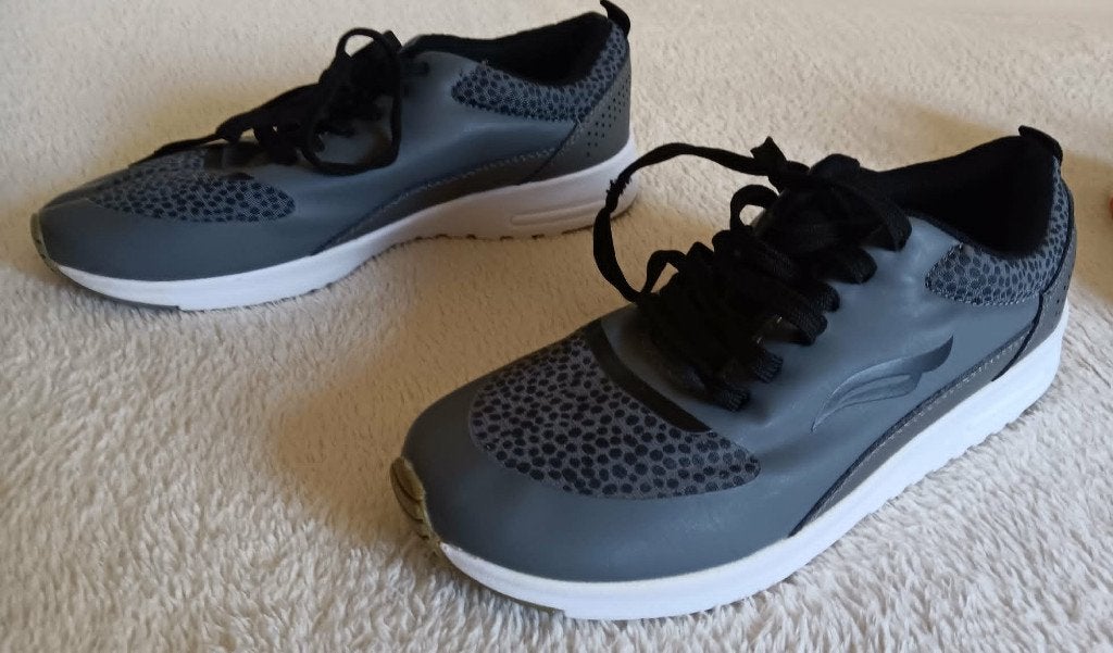 Sneakers dames  Maat 37, Kleding | Dames, Schoenen, Ophalen, Zo goed als nieuw, Sprox, Sneakers