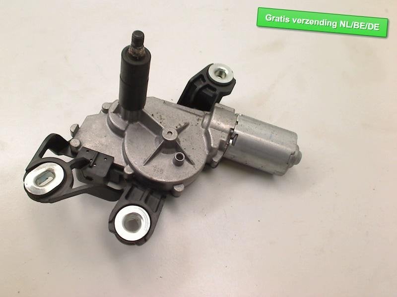 MOTEUR ESSUIE-GLACE ARRIÈRE Golf VI (5K1) (5K6955711A), Robert Bosch AG, Volkswagen, Utilisé, Robert-Bosch-Allee 1
74232  Abstatt, DE