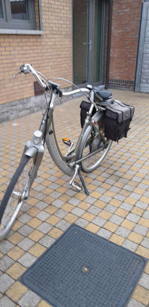 Electriek fiets, Ophalen, Gebruikt, 50 km per accu of meer