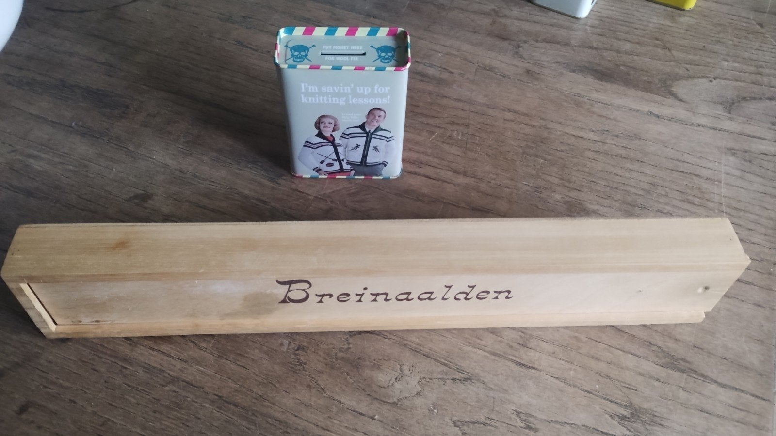 breinaalden doos en spaarpot voor breilessen, Ophalen of Verzenden
