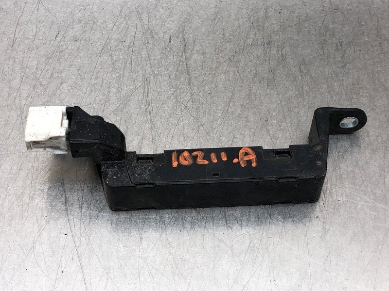 ANTENNE D'ACCÈS SANS CLÉ Toyota Auris (E18), Autos : Pièces & Accessoires, Dhr. M. Roggen, Toyota, Stadsweg 37 37
9917 PV  WIRDUM GR., NL