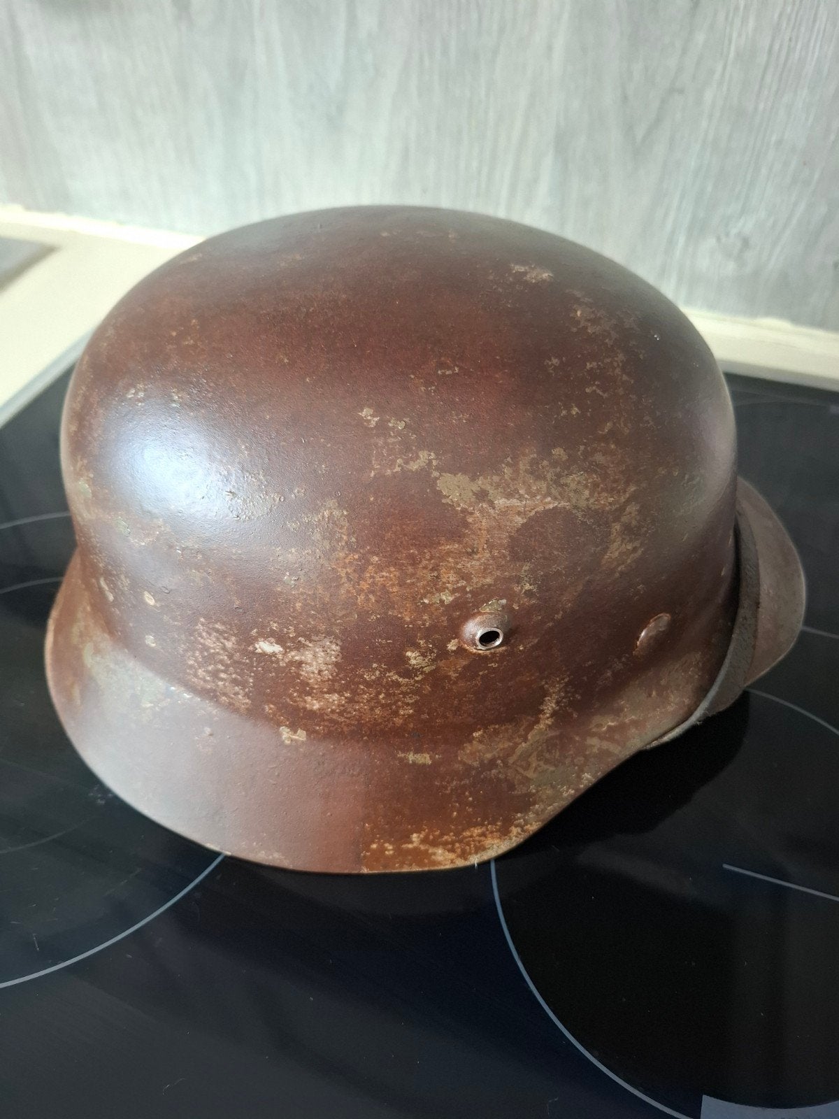 Duitse m40 helm, Verzamelen, Verzenden, Landmacht, Helm of Baret