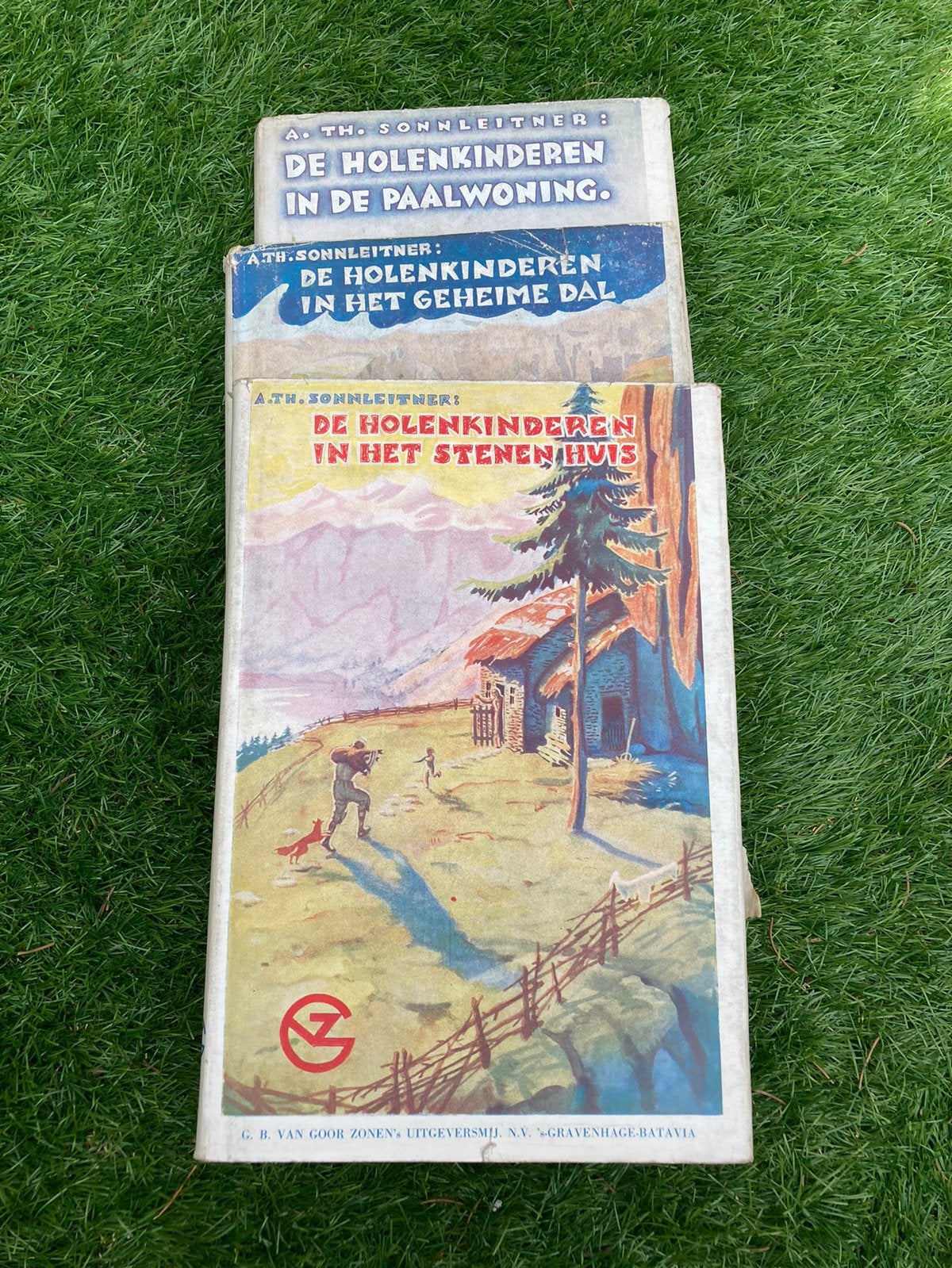 Complete Trilogie De holenkinderen 1949/1950, Verzamelen, Complete verzamelingen en Collecties, Ophalen