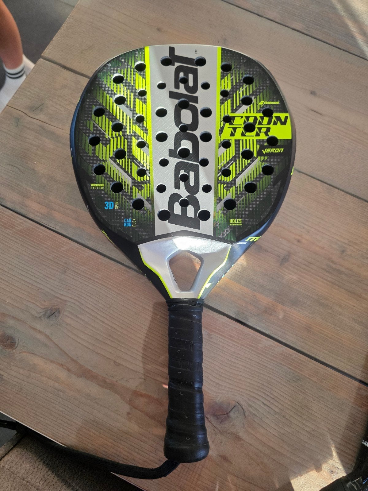 Babolat veron (lichte gebruiksporen) enkele maanden oud, Enlèvement
