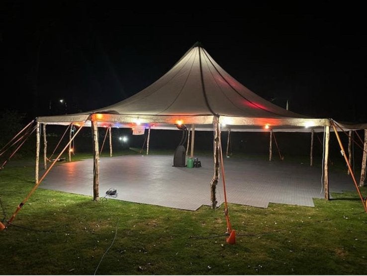 Stretch tent rond te  huur 14m diameter, Ophalen, Zo goed als nieuw