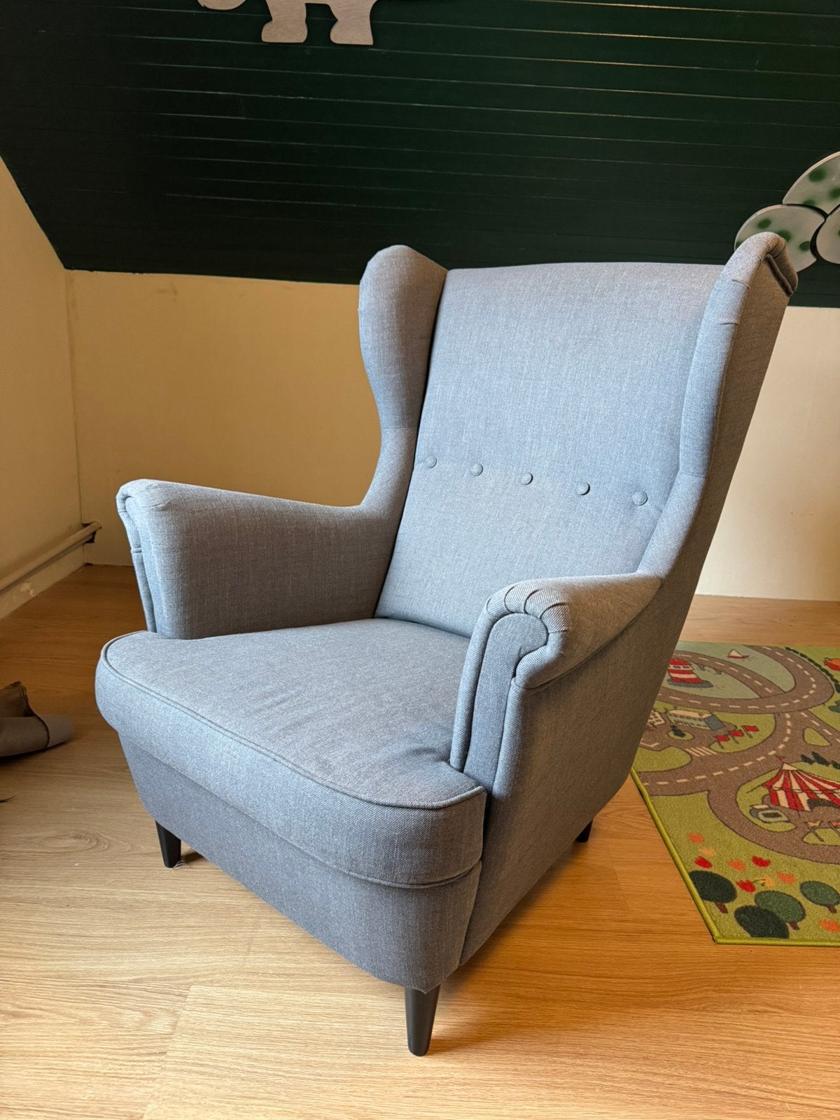 Ikea STRANDMON oorfauteuil, nordvalla donkergrijs, Ophalen, Zo goed als nieuw