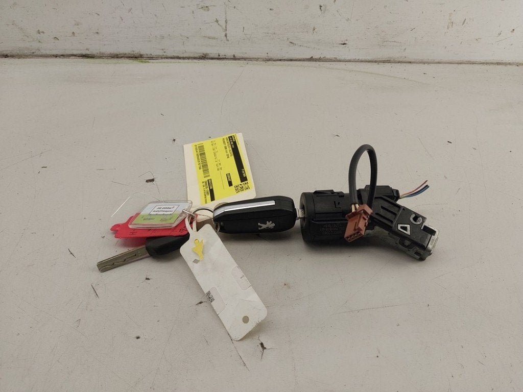 CONTACTSLOT + SLEUTEL Peugeot 2008 (CU) (|9663123380|), Kontakt-peugeot@peugeot.com, Gebruikt, Peugeot Deutschland GmbH, Bahnhofsplatz
65423  Rüsselsheim, DE