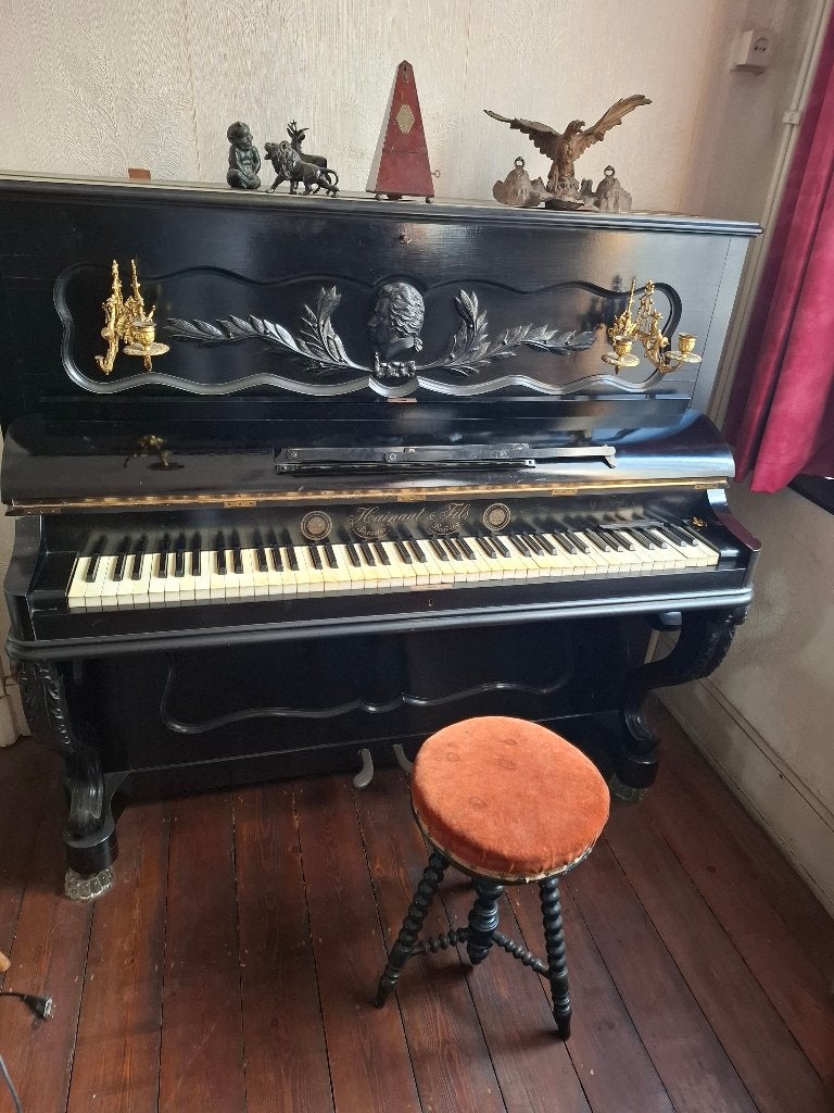 Piano droit de marque Hainaut et fils, Musique & Instruments, Pianos, Enlèvement, Utilisé, Noir, Piano