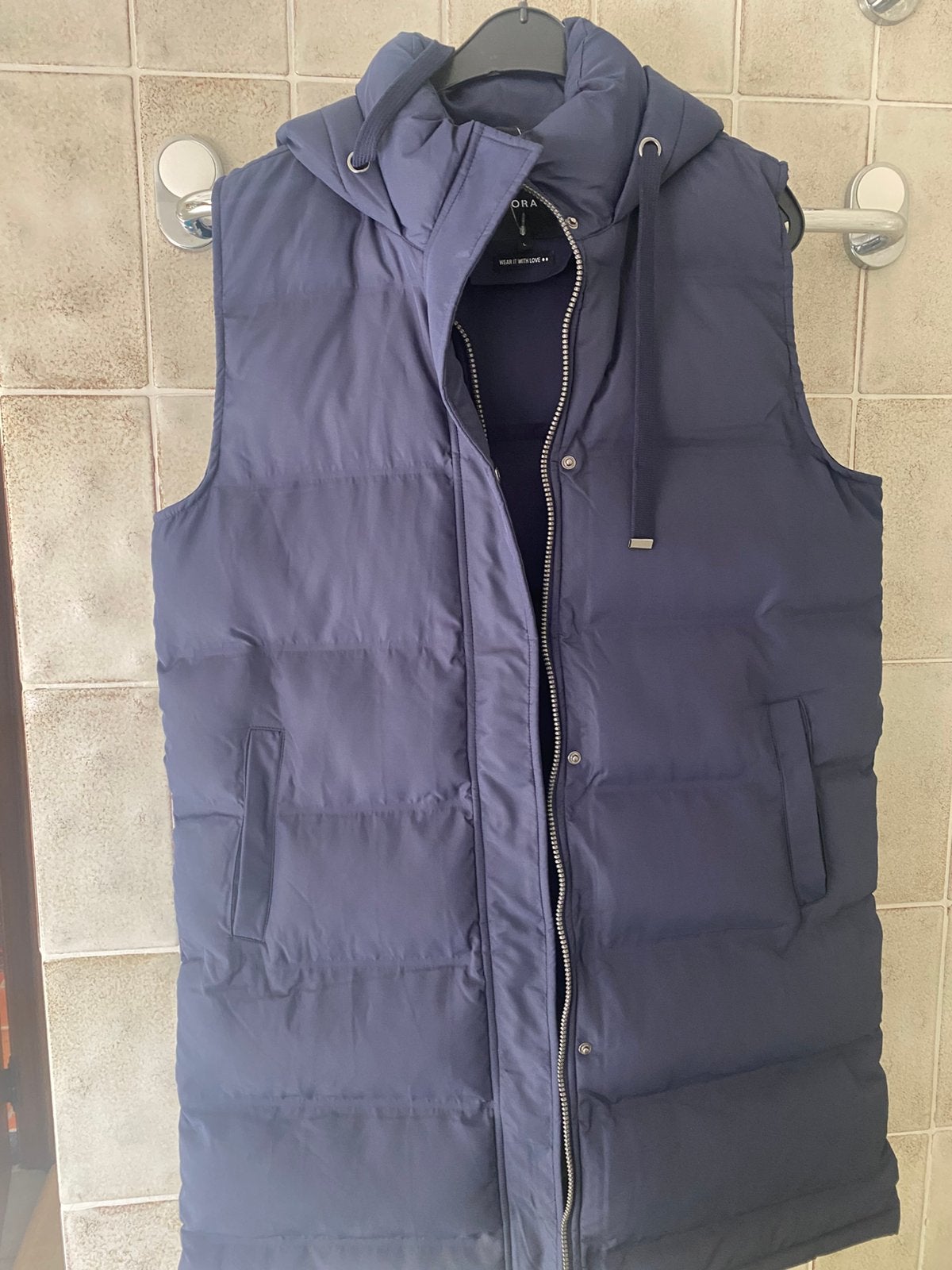 Donkerblauwe bodywarmer nieuw, Kleding | Dames, Bodywarmers, Ophalen of Verzenden, Nieuw, Maat 42/44 (L), Blauw