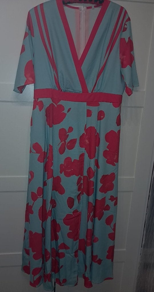 Longue robe, Neuf, Taille 46/48 (XL) ou plus grande, Autres couleurs, Enlèvement