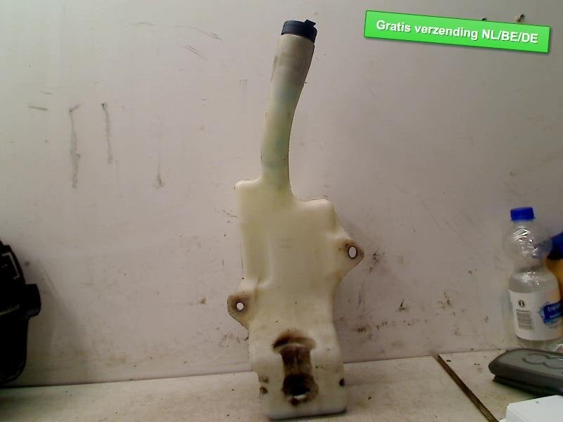 RUITENSPROEIERRESERVOIR VOOR Fiat 500 (312) (51787578), Auto-onderdelen, FCA Germany GmbH, Gebruikt, IPC D1-09 Bahnhofsplatz
65423  Rüsselsheim am Main, DE