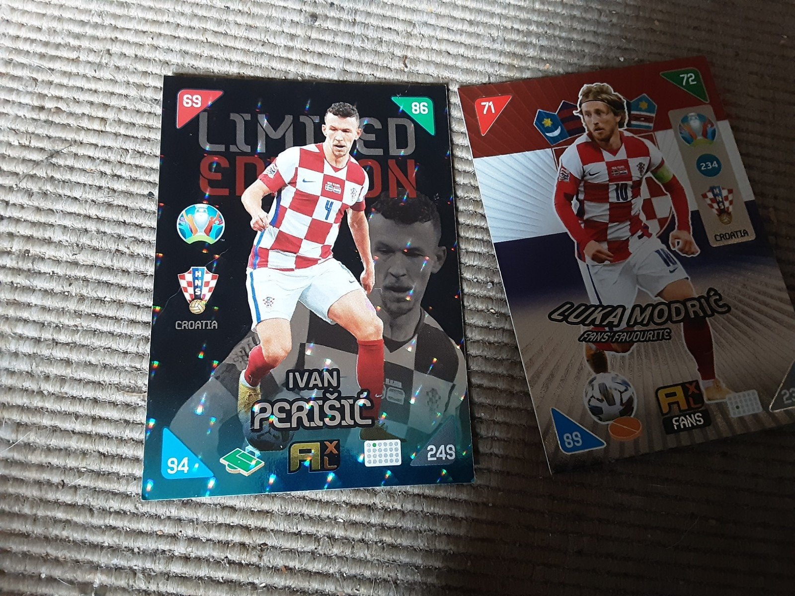 Fifa voetbal kaarten, Ophalen