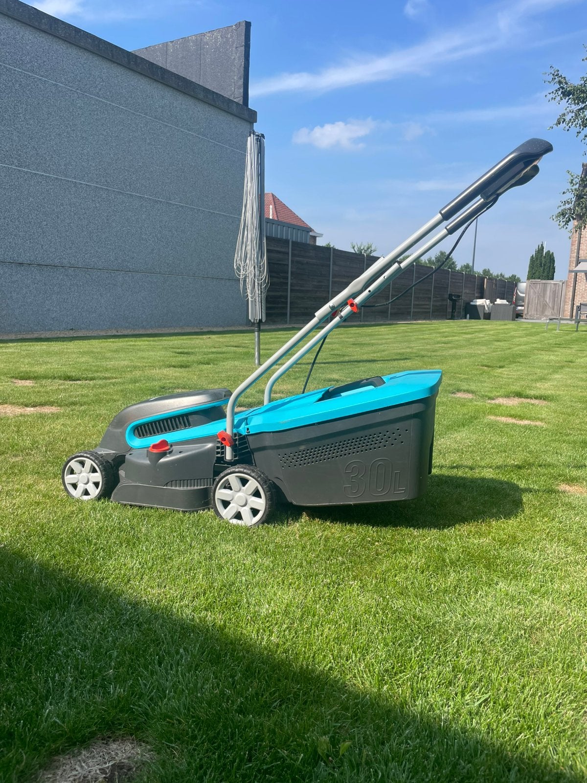 Gardena Powermax 32, incl 2 batterijen, oplader, Ophalen, Zo goed als nieuw, Opvangbak
