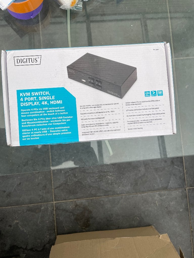 Commutateur KVM 4 ports HDMI 4K - 4 PC, Enlèvement, Neuf