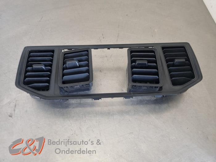 Grille aération tableau de bord d'un Volkswagen Crafter, Autos : Pièces & Accessoires, Tableau de bord & Interrupteurs, Volkswagen