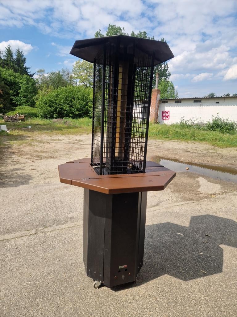 Table debout avec chauffage de terrasse à granulés, Enlèvement
