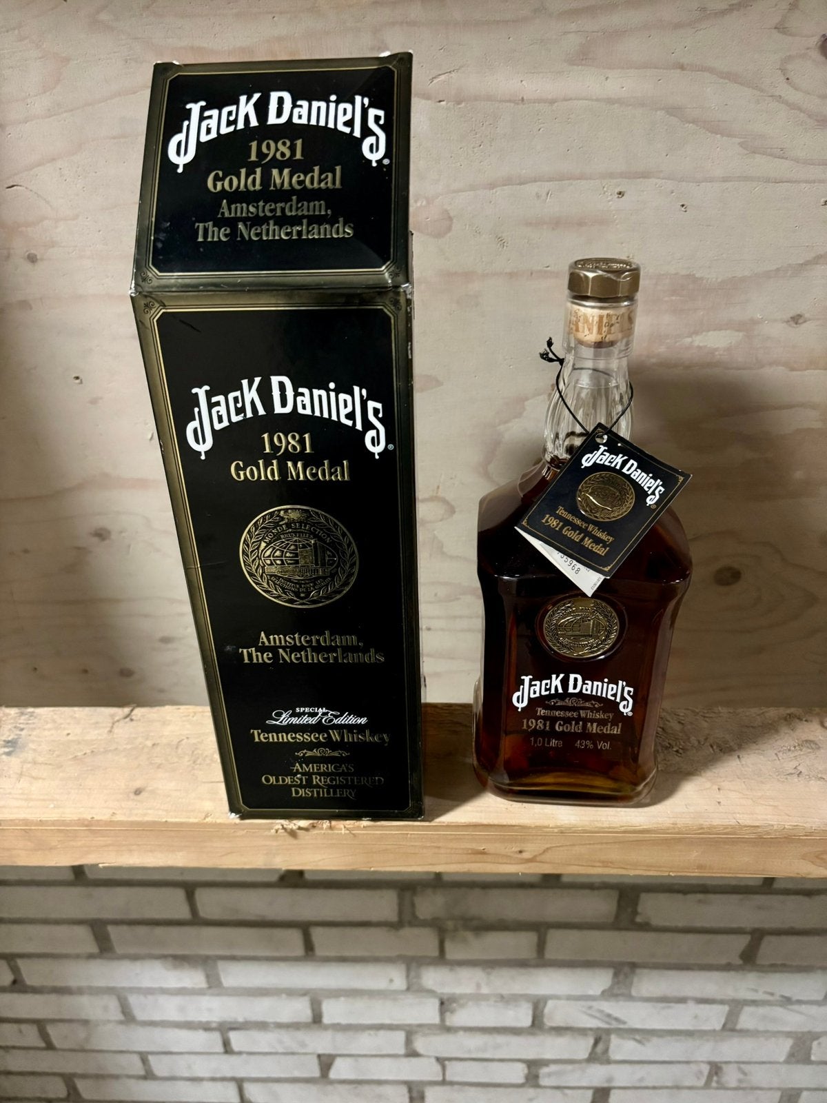 Médaille d'or Jack Daniel's à vendre 1981, Enlèvement ou Envoi, Comme neuf