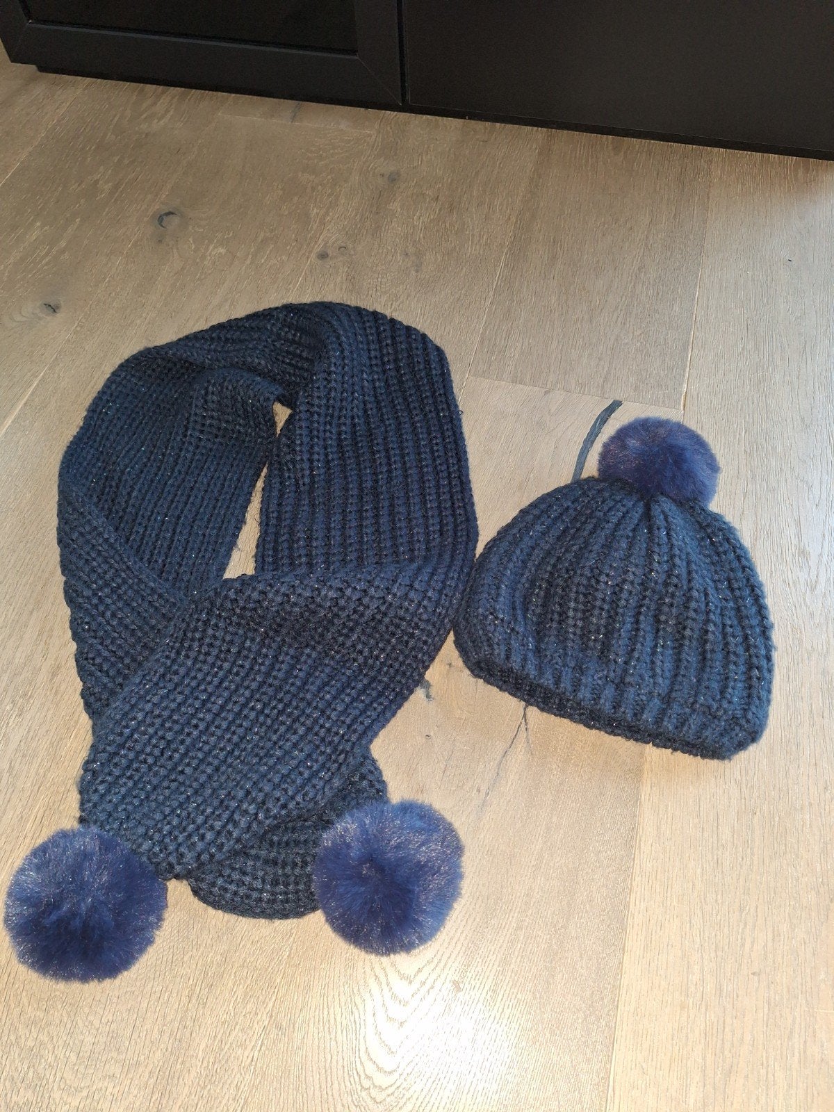 Muts en sjaal (Mila star), Kinderen en Baby's, Kinderkleding | Mutsen, Sjaals en Handschoenen, Ophalen, Muts