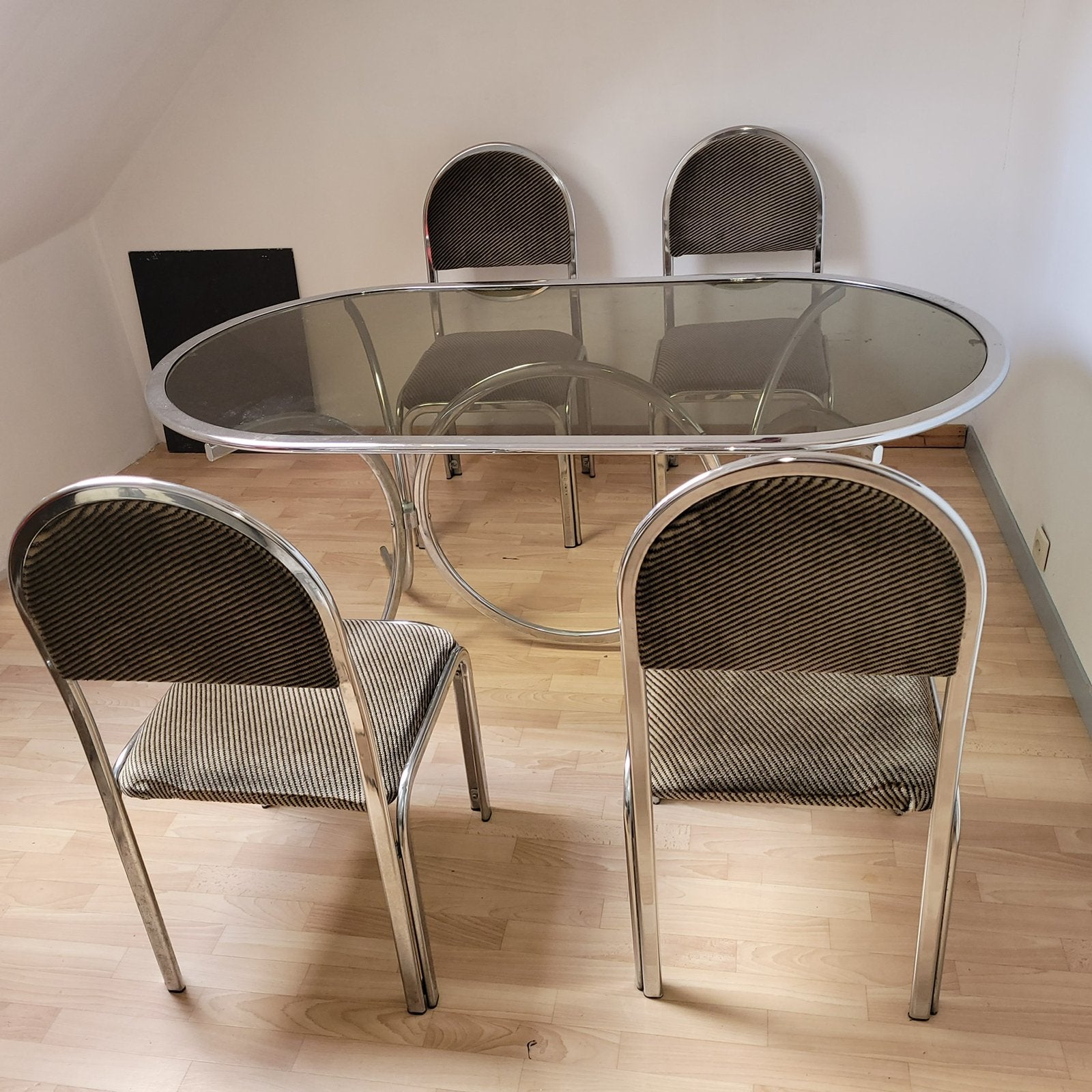 Vintage eettafel van volledig chroom&gehard glas en gerookt, Ophalen