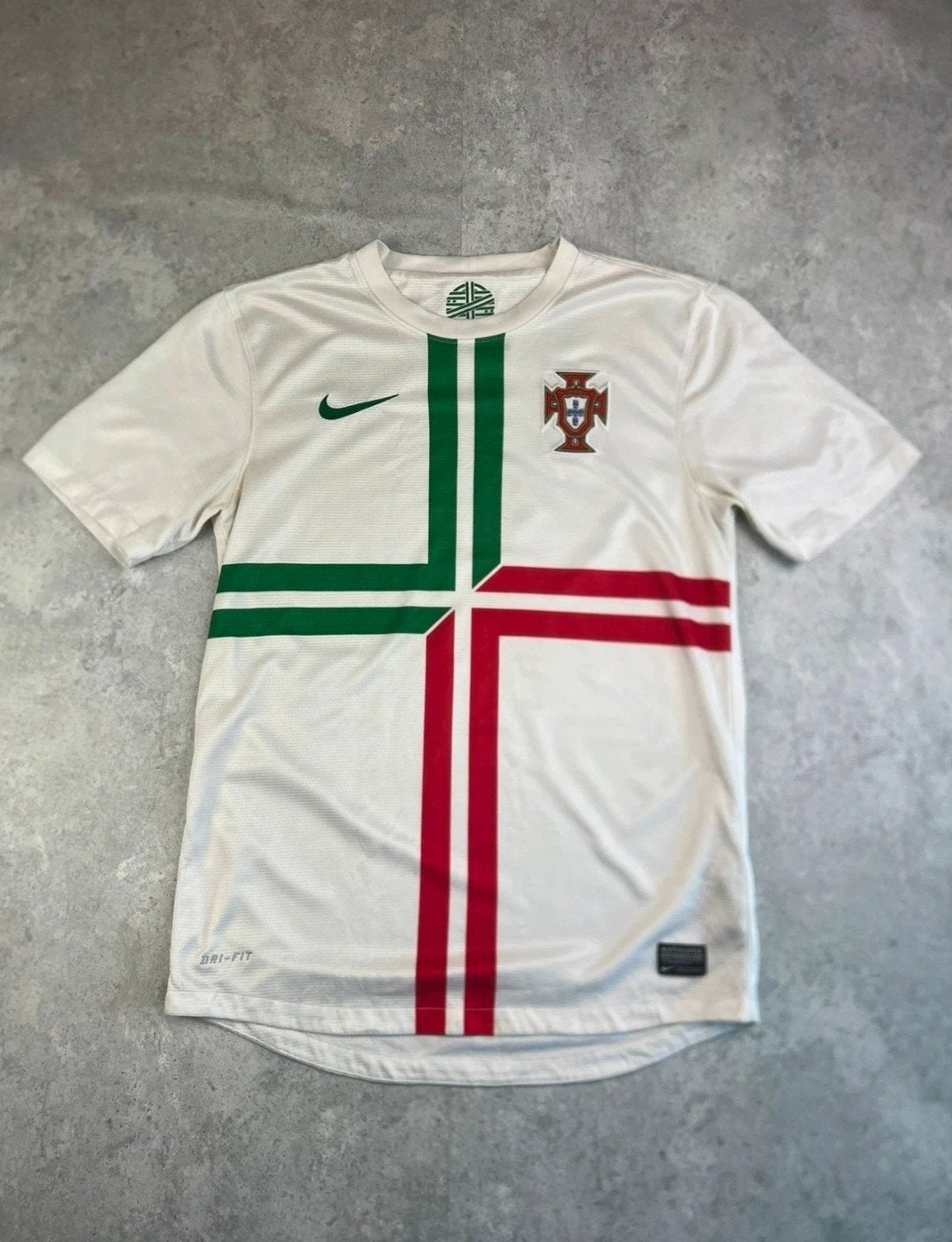 Voetbalshirt Portugal size S, Sport en Fitness, Voetbal, Maat S, Ophalen of Verzenden, Nieuw, Shirt