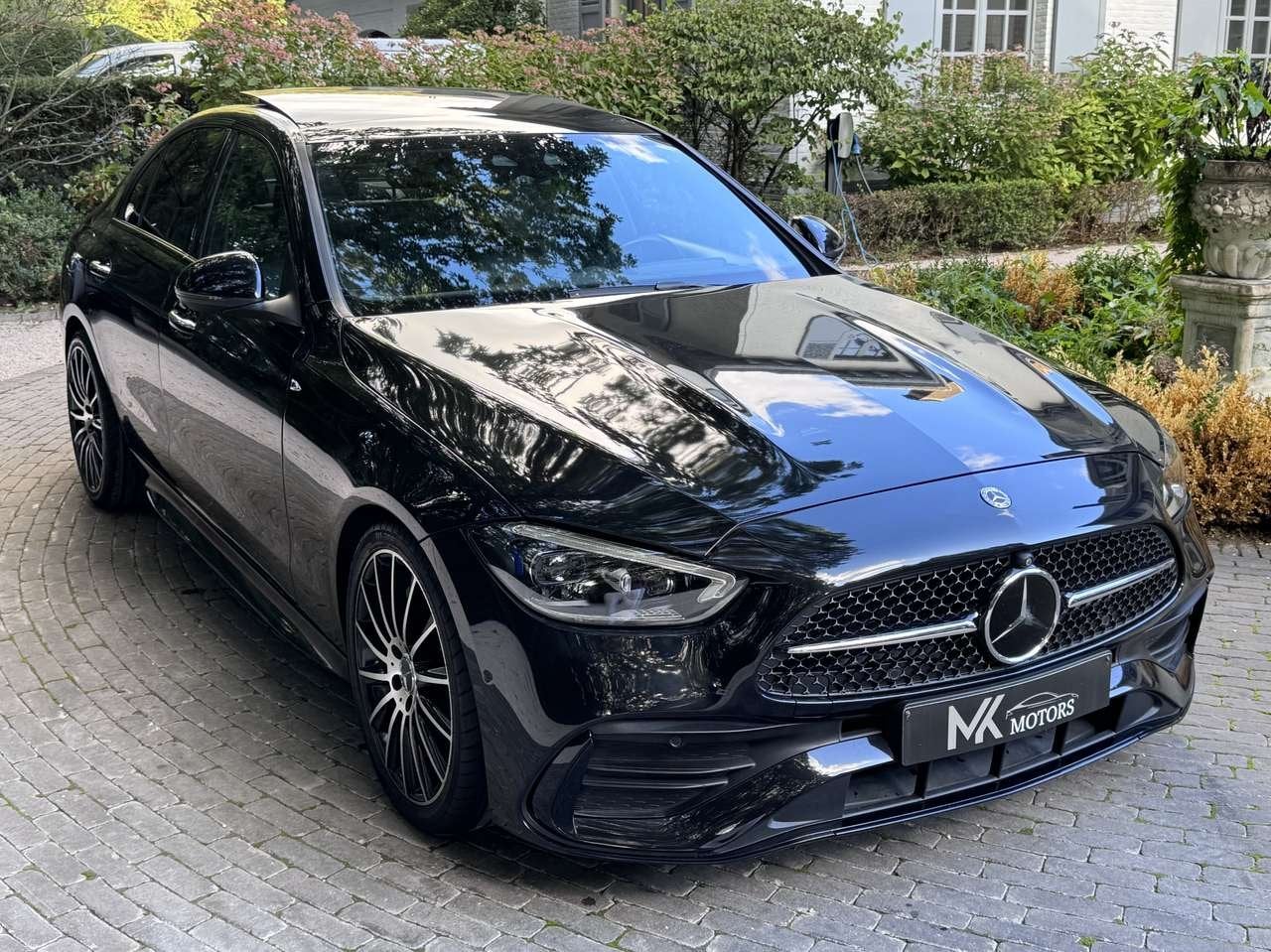 Mercedes-Benz C 300 d AMG • Pano • HUD • Burmester • 360° •, Auto's, 4 deurs, 0 min, 140 g/km, Zwart