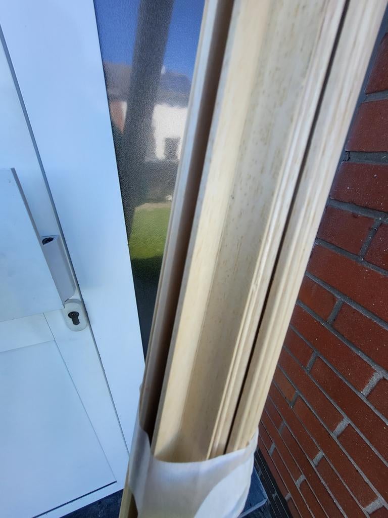8 lengtes 270cm x 2cm x 2 cm lijstprofielen nieuw!, Ophalen