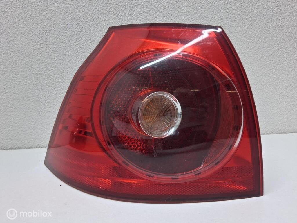 Achterlicht Lbuiten Vw Golf V 1.4 TSI (03-08) 1K6945095N, Gebruikt, Volkswagen, Ophalen of Verzenden, Volkswagen