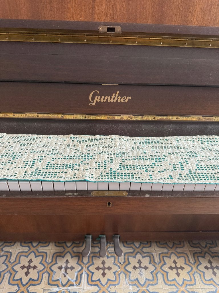 Piano droit Gunther, Enlèvement, Comme neuf, Brun, Piano