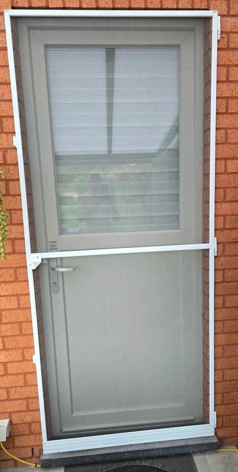 Vliegenhor deur met aluminium frame, Doe-het-zelf en Bouw, Deurkozijn, Aluminium, Zo goed als nieuw, 225 cm of meer