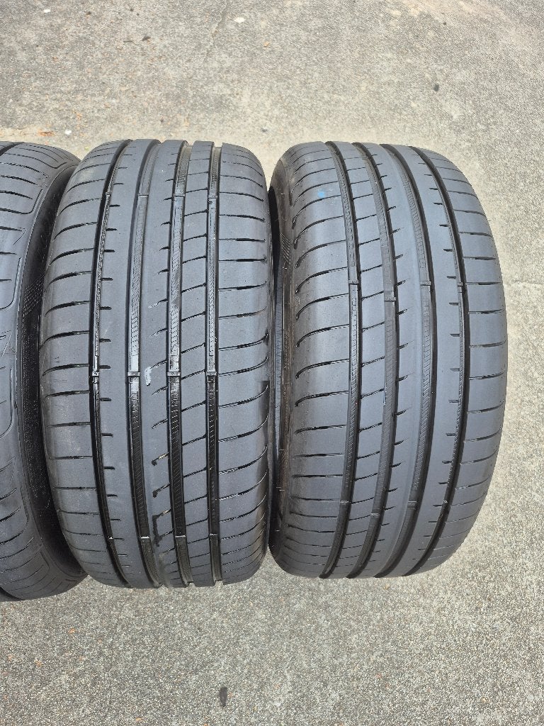 4 Pneus  Goodyear 7 mm 225/40/18, Autos, Achat, Vitres électriques, Automatique, Traction avant