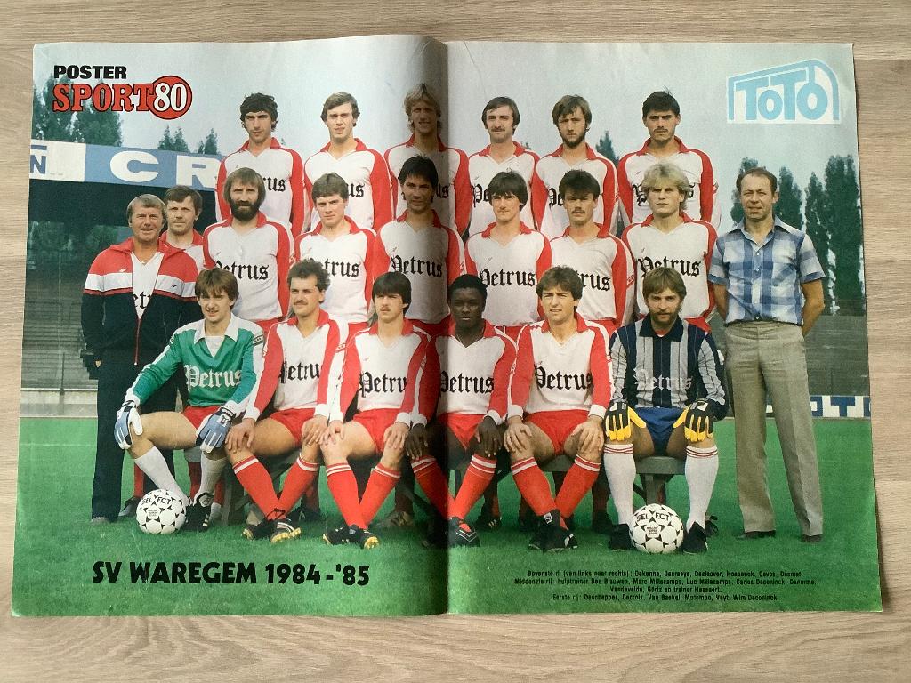 Poster SV Waregem Seizoen 1984-1985, Verzamelen, Ophalen of Verzenden, Zo goed als nieuw, Poster, Plaatje of Sticker