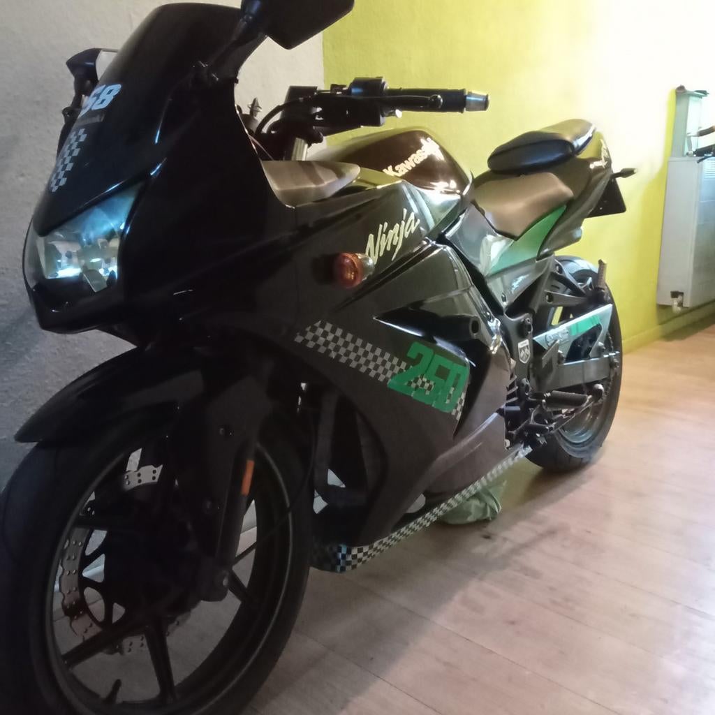 Motorfiets, Motoren, Particulier