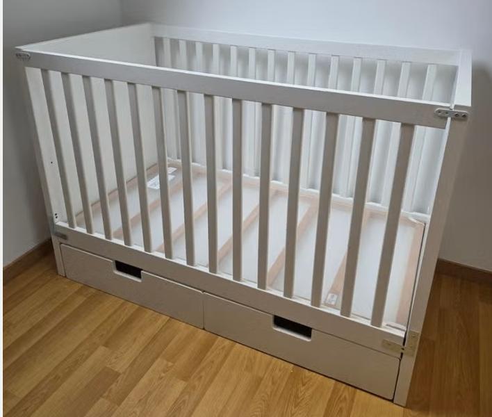 Lit bébé IKEA Stuva avec tiroirs, Enfants & Bébés, Berceaux & Lits, Enlèvement, Comme neuf, Lit