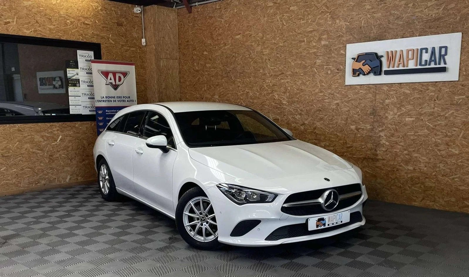 Mercedes-Benz CLA-Klasse 180 CLA 180d * Historique complet *, Auto's, CLA, Stof, 4 cilinders, 116 pk