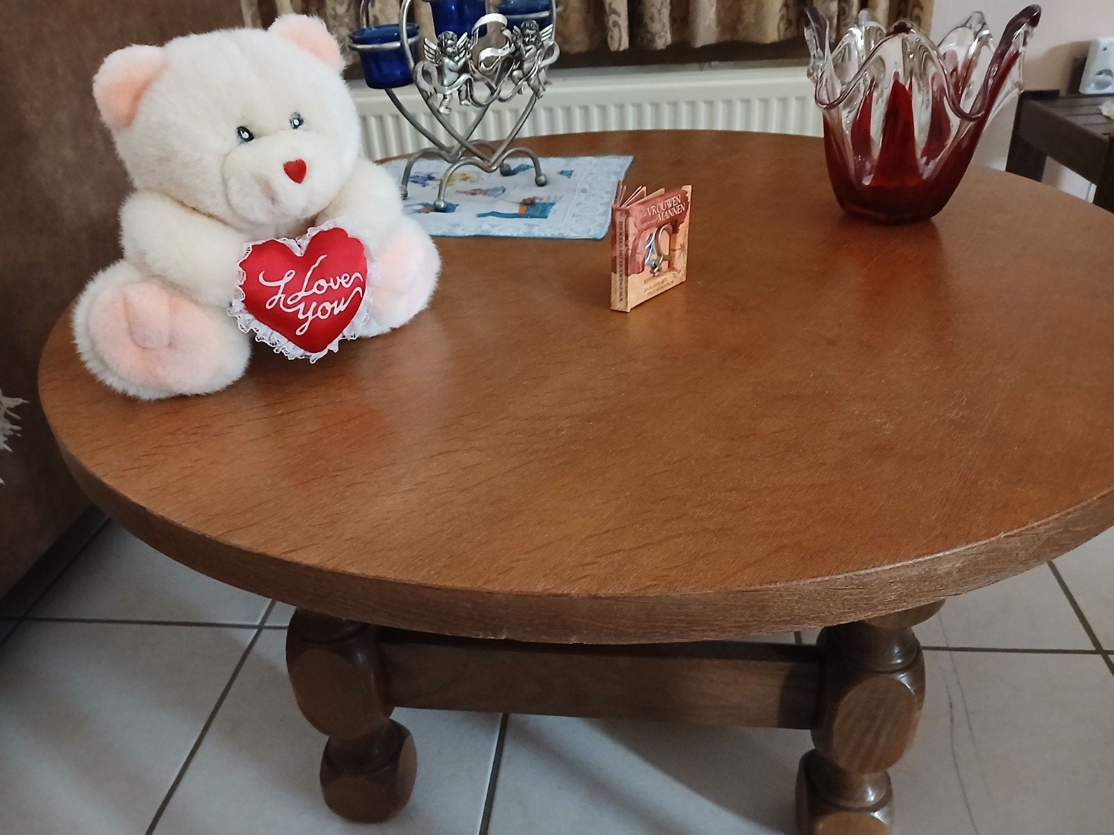 RONDE EIKEN SALONTAFEL, Huis en Inrichting, Ophalen