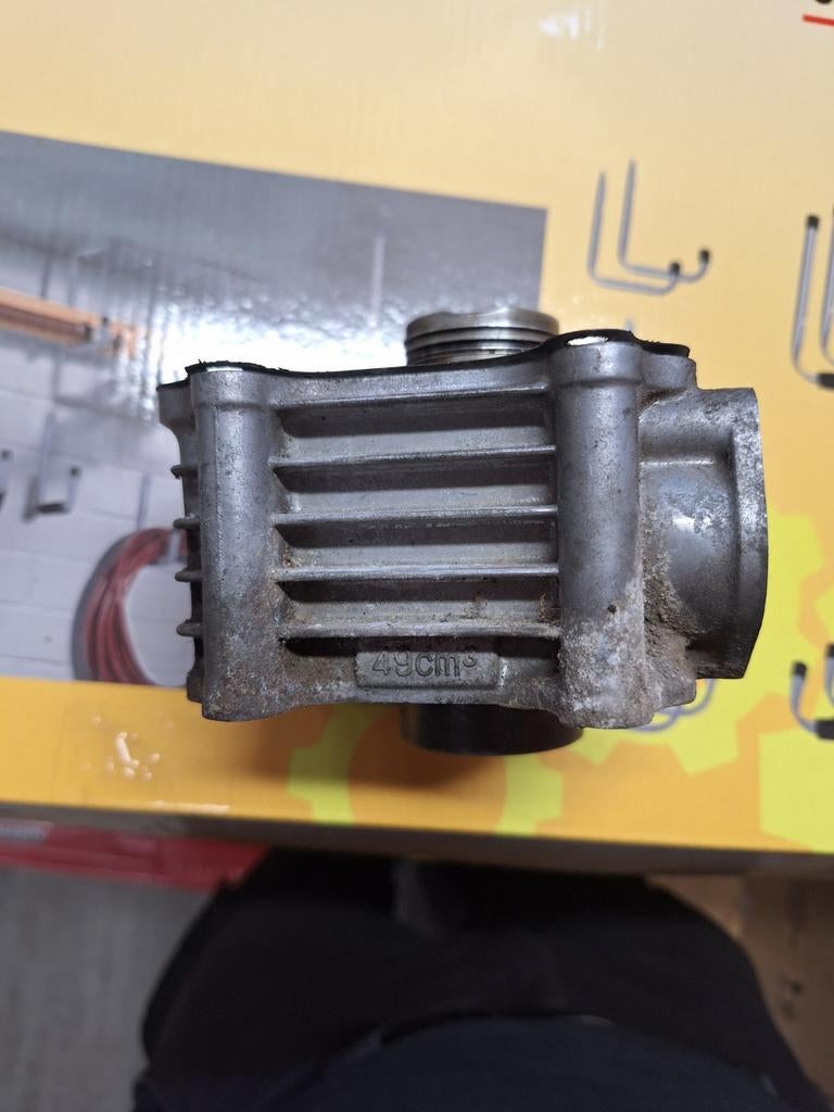 Cilinderkop met piston Honda vision 50cc, Fietsen en Brommers, Ophalen, Gebruikt, Cilinder, Honda