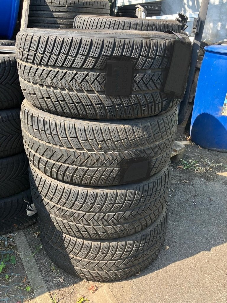 4 Vredestein Wintrac Pro winterbanden in uitstekende staat., Auto-onderdelen, Banden en Velgen, Ophalen, Gebruikt, 255 mm, Winterbanden