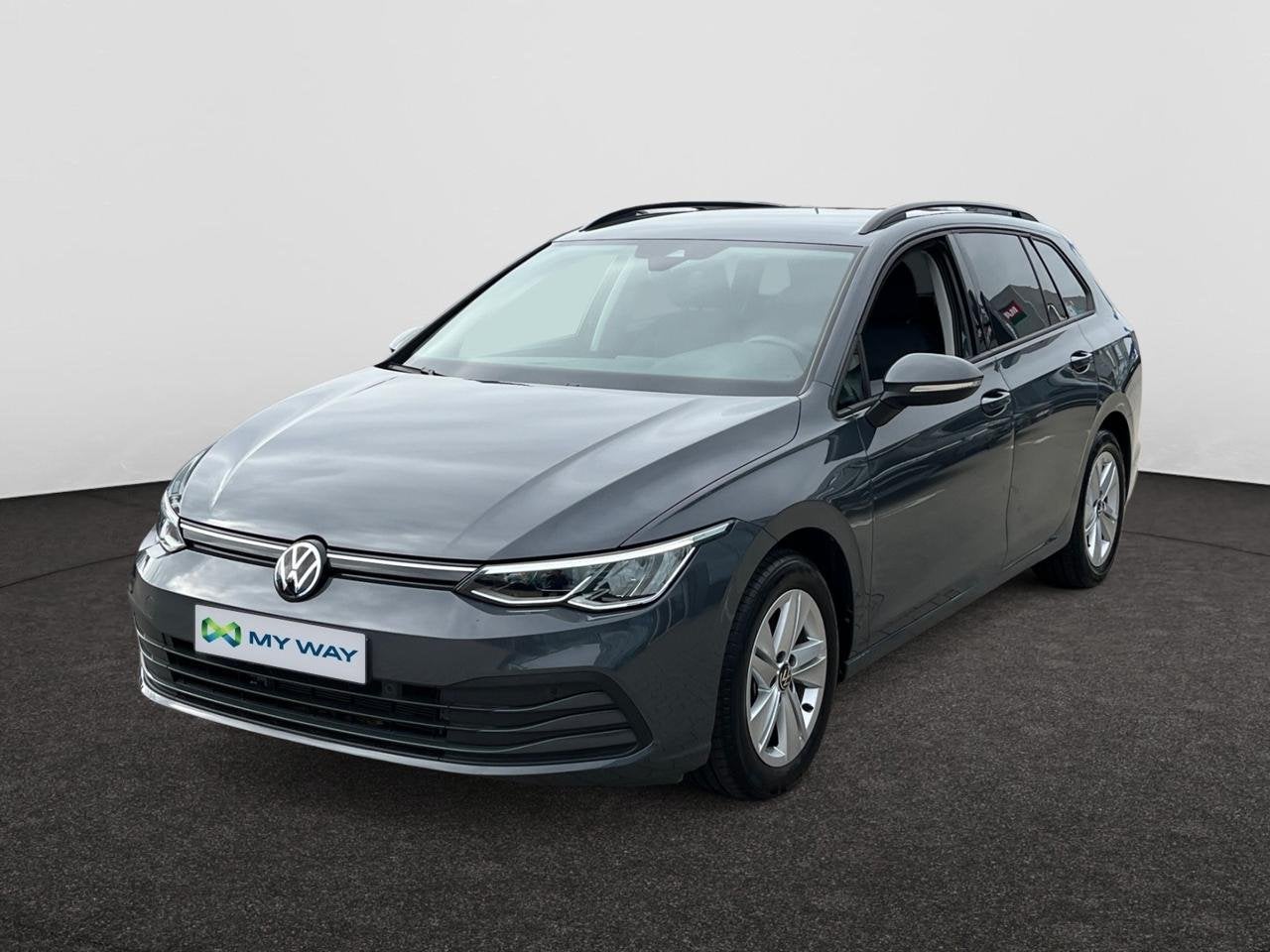 Volkswagen Golf VIII SW 110PK*CARPLAY*GPS*CAMERA*TREKHAAK*FU, Autos, Argent ou Gris, Achat, Boîte manuelle, Break
