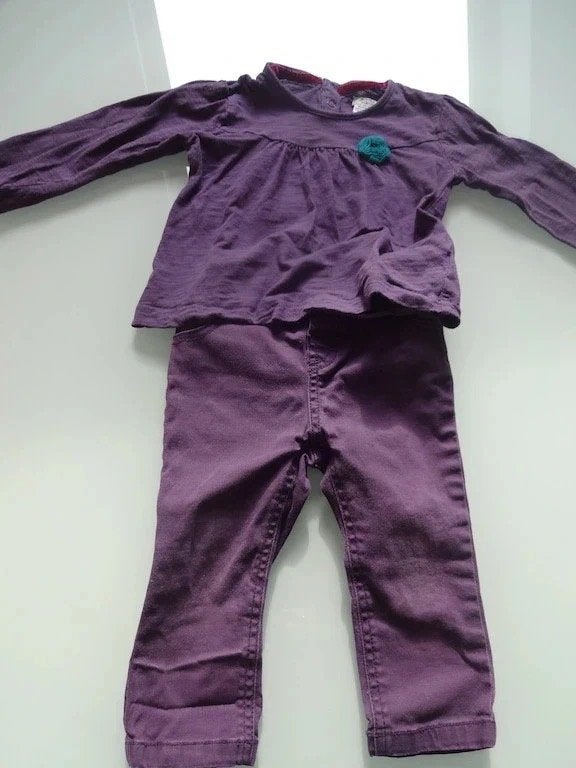 Ensemble bébé fille, pantalon + t-shirt, 12-18 mois, Enfants & Bébés, Enlèvement ou Envoi, Utilisé, Fille, Pantalon