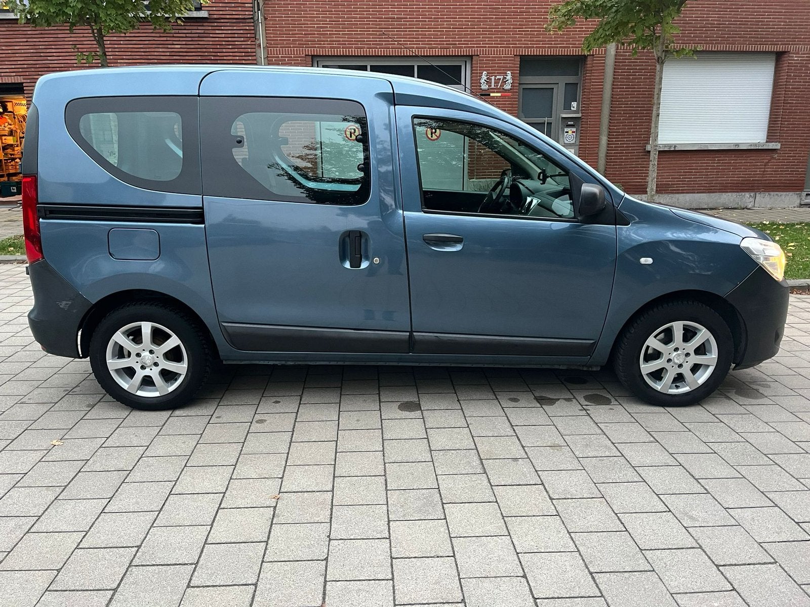 Dacia Dokker te koop eu5 1.2 benz!Zorgeloos rijden! Gekeurd!, Auto's, Voorwielaandrijving, Euro 5, 1280 kg, 135 g/km