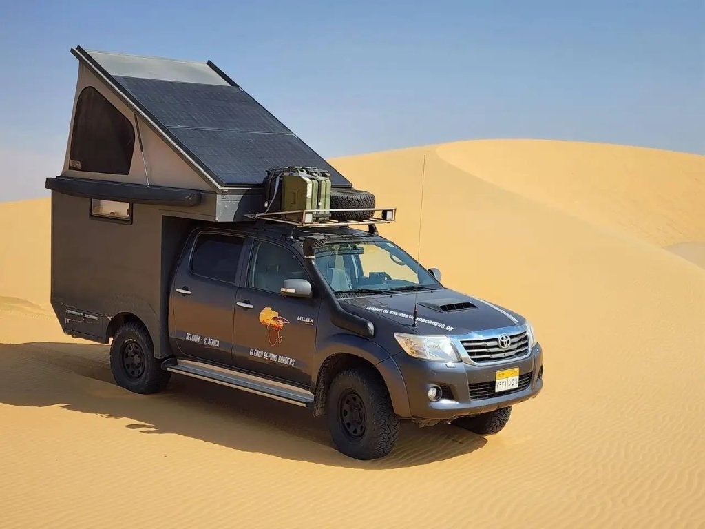 Toyota Hilux Overlander Camper Off grid 3.0 D-4D 4WD S, Automaat, Stof, 4 cilinders, Elektrische ramen
