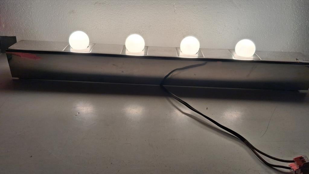 Lampes de maquillage rétro vintage. Éclairage de miroir., Enlèvement