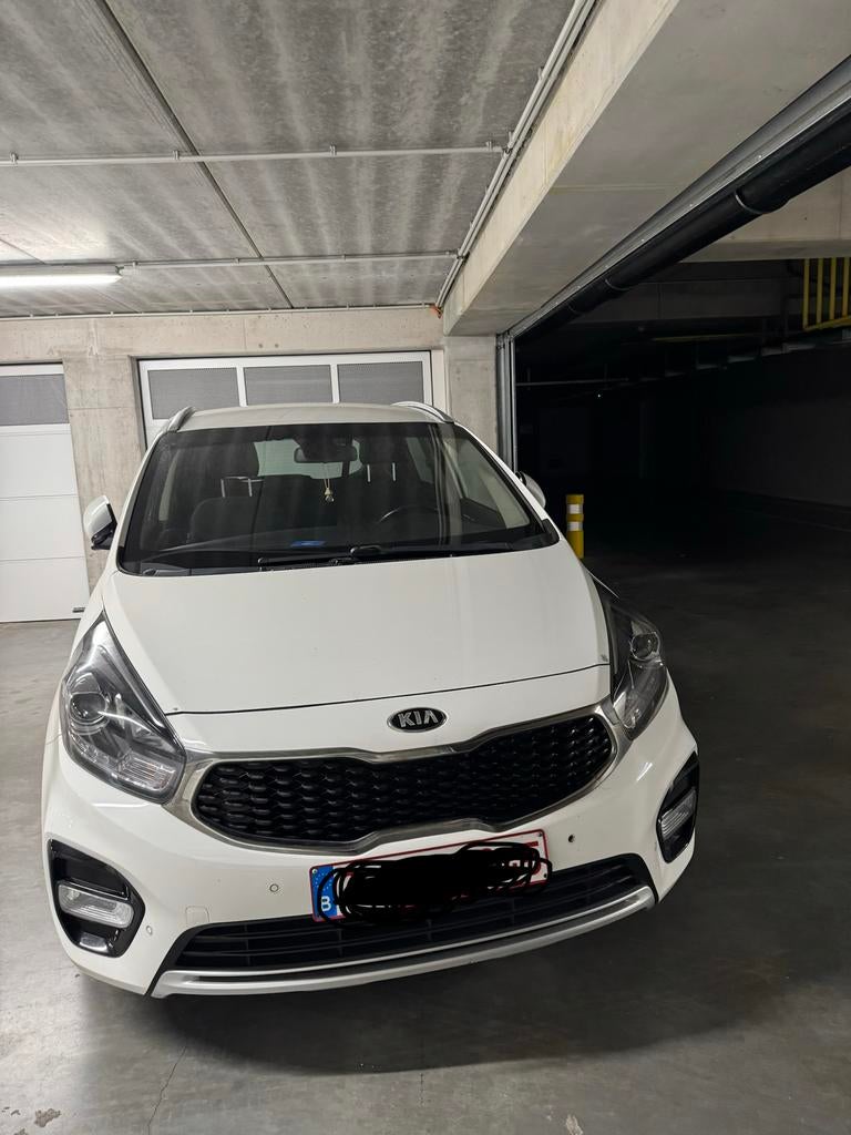 Kia carens, Autos, Achat, Euro 6, Boîte manuelle, Noir