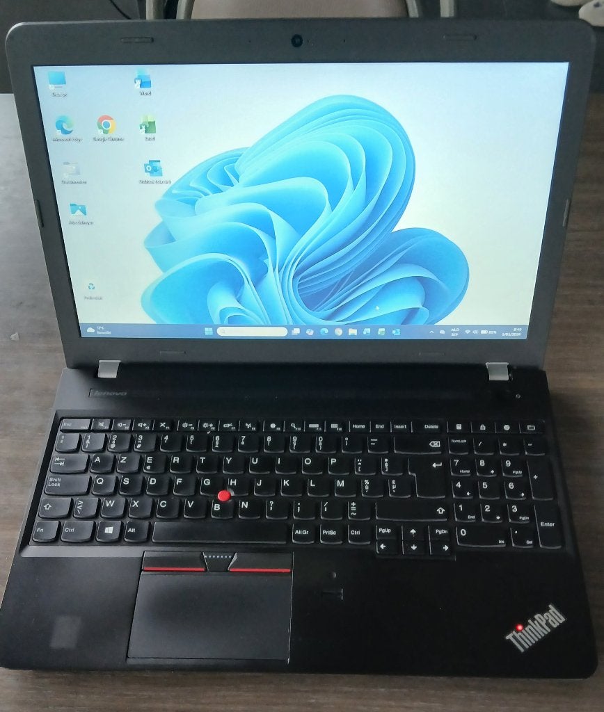 Lenovo ThinkPad E550, 2 tot 3 Ghz, 15 inch,  Intel Core i3-5005U CPU, Refurbished